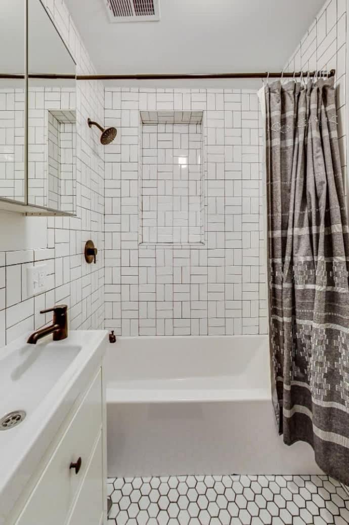 Modern 2Br With Patio & Cozy Space ชิคาโก ภายนอก รูปภาพ